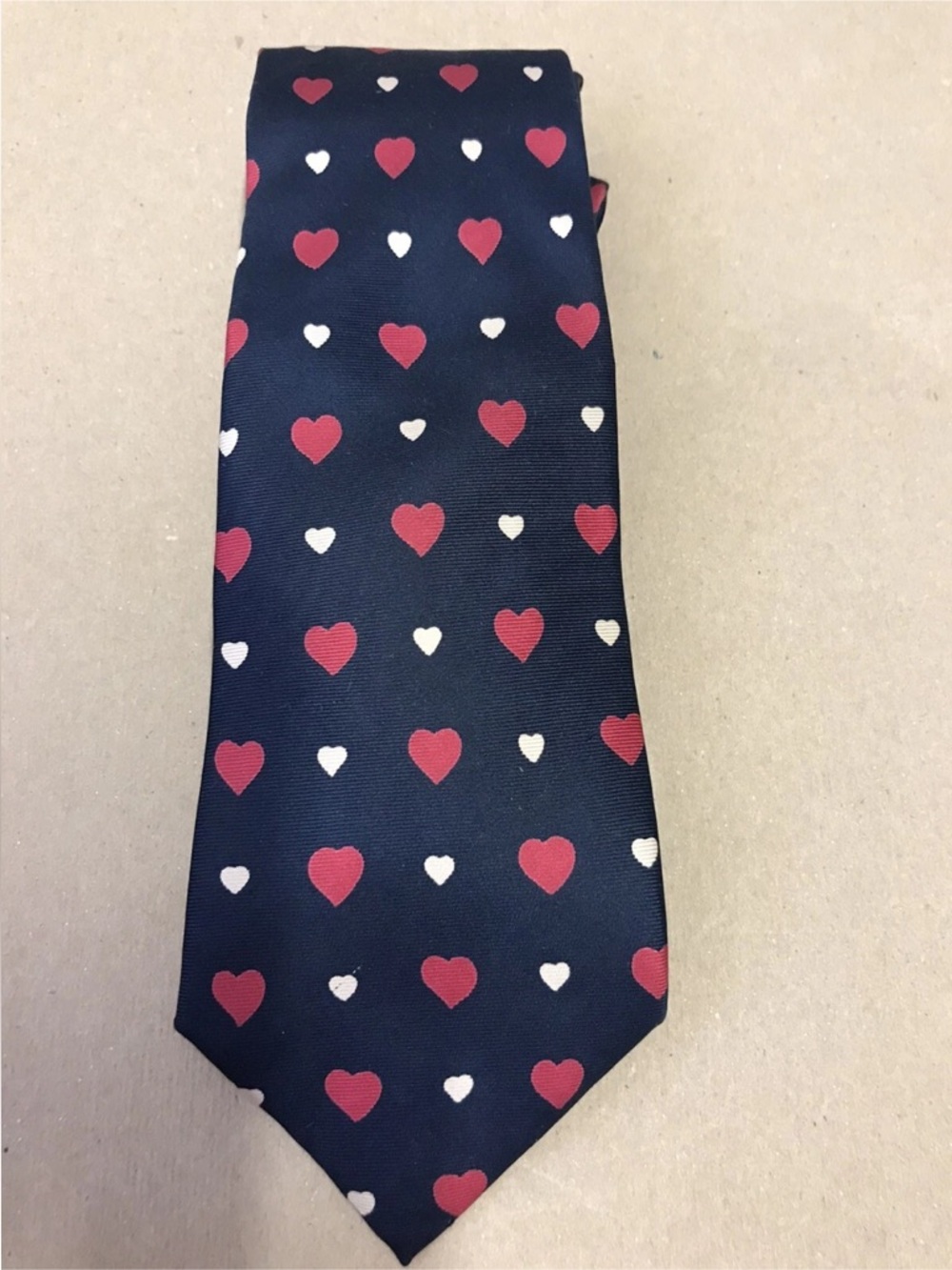 NWOT Vineyard Vines Blue Red White Hearts Tie